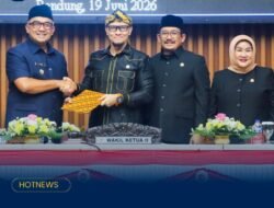 DPRD Kota Bandung Sahkan Perda Ketertiban Umum untuk Tata Parkir Liar hingga Reklame  ​